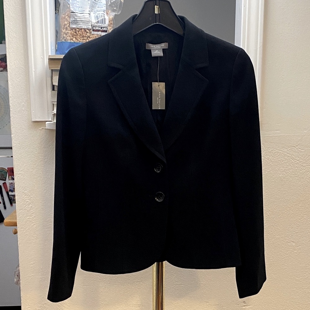 Ann Taylor Women's Elegant Black Blazer
